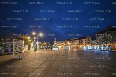 Sopot. Swiateczne iluminacje w Sopocie. 14.12.2020...