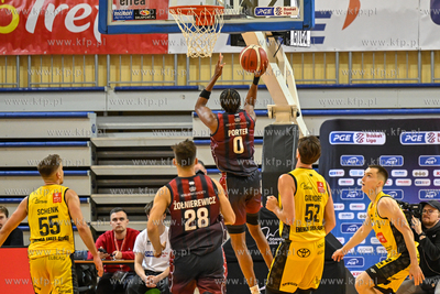 Hala 100 lecia Sopotu. Różowy mecz Energa Trefl Sopot...