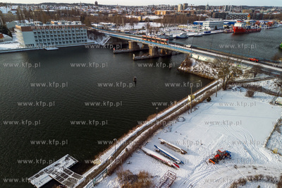 Panaroma Gdańska, widok na Most Siennicki i bazę...