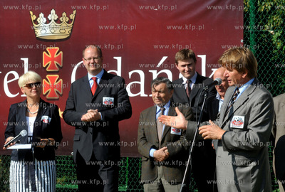 Gdansk. Przymorze. Otwarcie boiska wybudowanego w ramach...