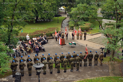 Uroczyste obchody 65. rocznicy zakonczenia II wojny...