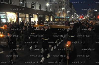 Droga Krzyzowa na ul. Swietojanskiej w Gdyni. 11.04.2014...