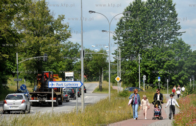 Gdansk Kokoszki, okolice skrzyzowania ul. Kartuskiej,...