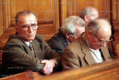 Proces Grudnia oskarzeni Lomot i Kociolek.25.03.98...