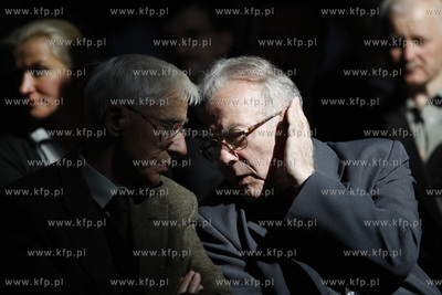 Gdansk. Dwor Artusa. Konferencja poswiecona 145-leciu...