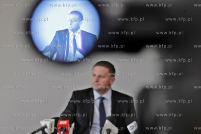 Gdansk. Konferencja prasowa prezesa Amber Gold Marcina...