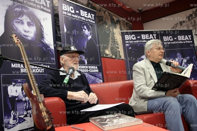 Gdansk. Biblioteka Manhattan. na spotkanie z Franciszkiem...