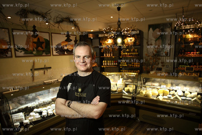 Grzegorz Jankowski, wlasciciel sklepu z serami farmerskimi...