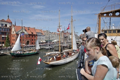 Gdansk. Baltic Sail. Parada Zaglowców na Motlawie....
