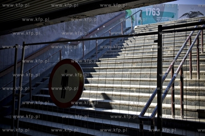 Częściowo zamknięto tunel podziemy pod ul. Wały...