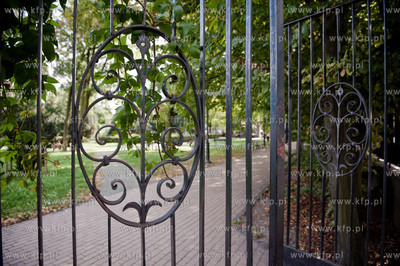 Park Kuzniczki  - zabytkowy, niewielki park w Gdansku...