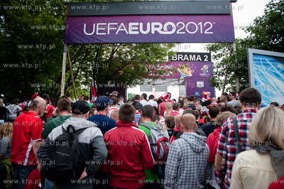 Gdansk. Strefa Kibica na Placu Zebran Ludowych gdzie...