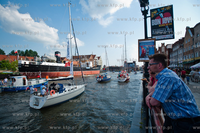 Gdansk. Oficjalne rozpoczecie sezonu zeglarskiego....