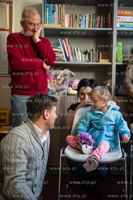 Gdansk. Aktor Rafal Krolikowski odwiedzil dzieci w...