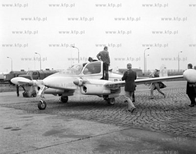 Samolot na lotnisku w Gdansku Wrzeszczu. 30.04.1973...
