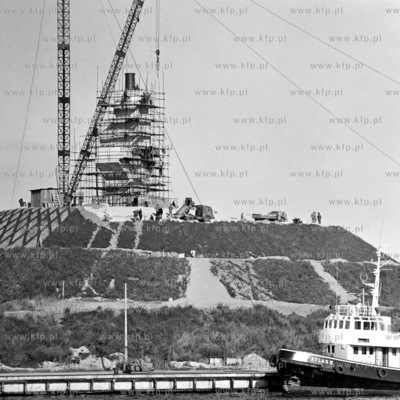 Budowa Pomnika Obrońców Wybrzeża na Westerplatte...