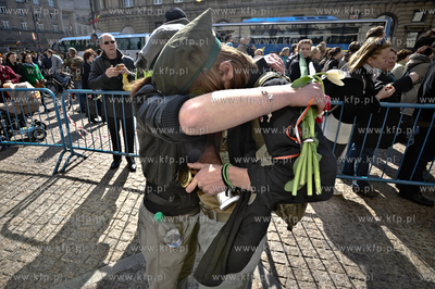 Pozegnanie pary Prezydenckiej na Krakowskim Przedmiesciu...