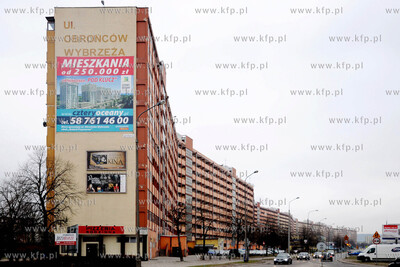 Najdluzszy polski falowiec (850 m)  polozony na gdanskim...