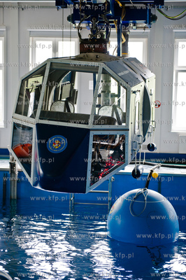 Gdynia. Osrodek Szkolenia Nurkow i Pletwonurkow Wojska...
