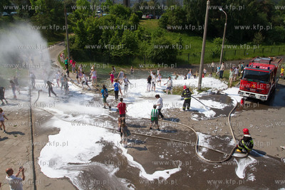 Gdansk, Morena. Przy Zespole Ksztalcenia Podstawowego...