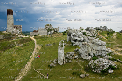 Zamek Krolewski Olsztyn kolo Czestochowy. Zbudowany...