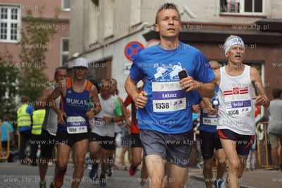 Gdańsk. Międzynarodowy Bieg św. Dominika. Bieg mężczyzn...
