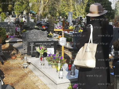 Cmentarz w Gdańsku Oliwie. Minął rok od śmierci...