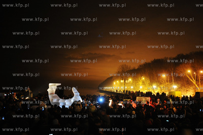 Gdynia, Bulwar Nadmorski. Festiwal rzezb lodowych....