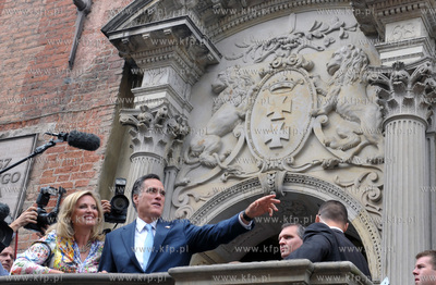 Mitt Romney, kandydat Partii Republikanskiej na prezydenta...
