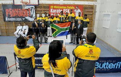 W zukowskiej hali wodowiskowo - sportowej odbtyly sie...