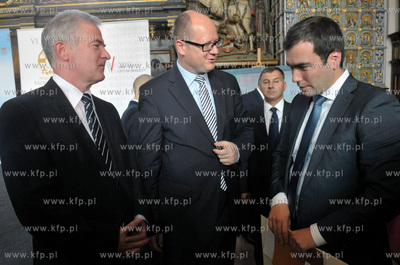 70 urodziny Lecha Walesy. Uroczysta gala wreczenia...