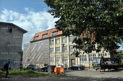 Gdansk Oliwa, budynek starej przychodni na rogu al....