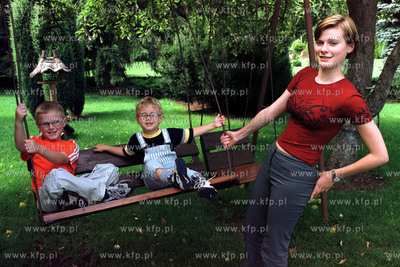 Ania Walesa z bratankami Michalem i Tomkiem dziecmi...