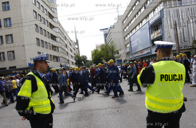 Gdynia.  Obrona stoczni polską racją stanu - pod...