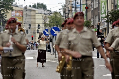 Gdynia. Swieto Marynarki Wojennej. Parada orkiestr...