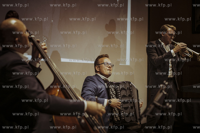 Nadbałtyckie Cenntrum Kultury. Wieczór wspomnieniowy...