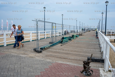 Remont mola w Brzeźnie. 09.06.2022 fot. Paweł Marcinko...