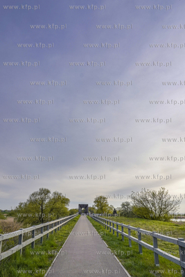 Licząsy 700 metrów most Siekierki - Neur dnitz nad...