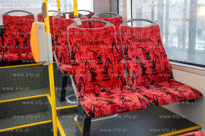 Konferencja poświęcona zmianie operatorów na 18...