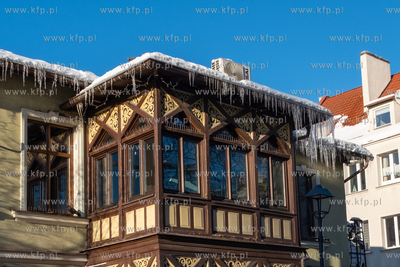 Sopot. Zwisające sople z dachu. 15.02.2026 / fot....