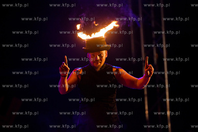 Gdynia. Muszla koncertowa przy placu Grunwaldzkim....