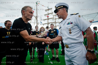 Gdynia. Skwer Kosciuszki. Wielki Mecz Koszykowki pomiedzy...