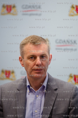 Gdansk. Urzad Miasta. Konferencja prasowa dotyczaca...