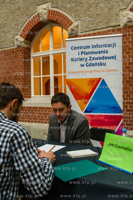 Politechnika Gdanska. Dziedziniec Heweliusza. Targi...