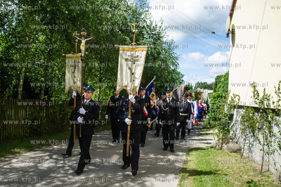 Szymbark. Procesja Bożego Ciała w Parafii św. Teresy...