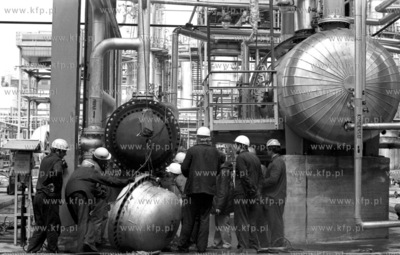 Blok olejowy w Rafinerii Gdanskiej tuz przed uruchomieniem....